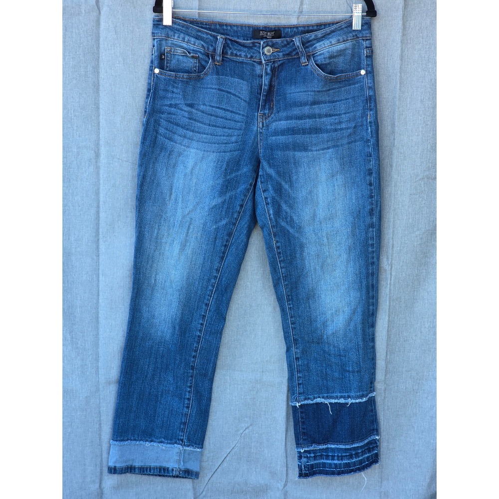 Judy Blue Straight Fit Jeans Medium Wash Released Raw Hem Size 11/30 JB8418